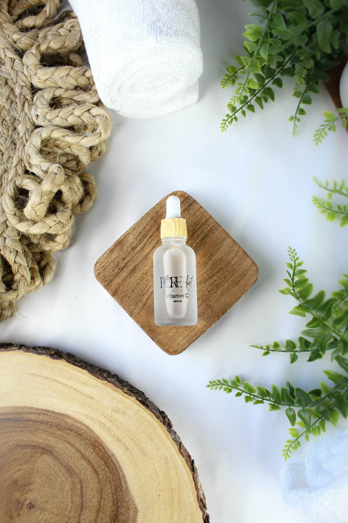 Niacinamide vs Vitamin C: Can You Use Both?