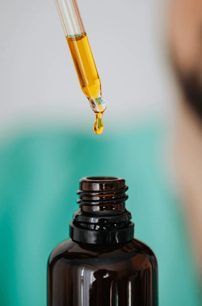 Oregano Oil Benefits: Uses and Health Effects